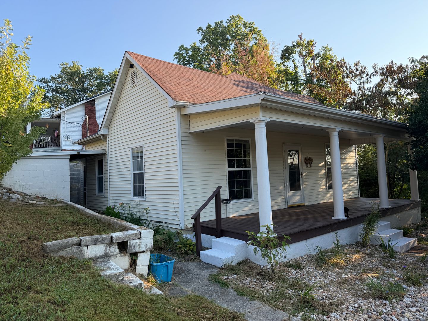 Corbin House: 316 W 1st Street