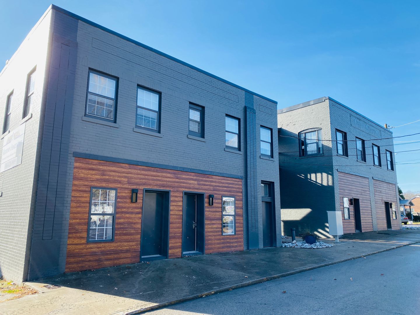 Corbin Apartment: 407 W 4th Street