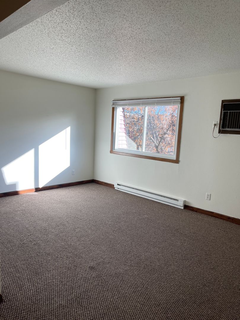 Bemidji Apartment: 2835 Pine Ridge Ave