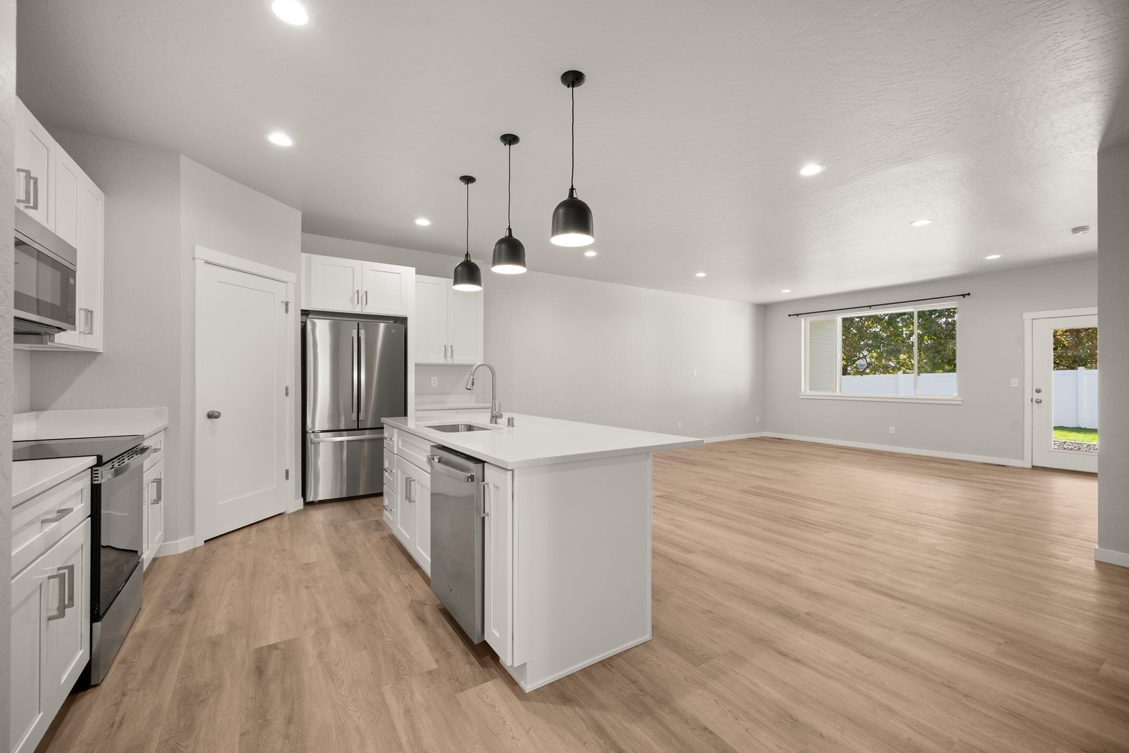 Spokane Apartment: 4283 N Stout Lane