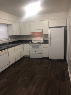Lease Special for $1,360 a month with a 12 month lease – photo 1