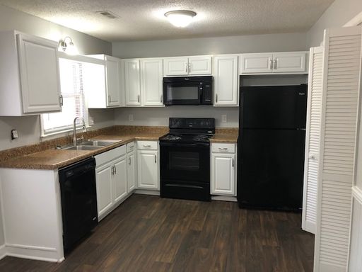 Urban Terrace Apartments – photo 1