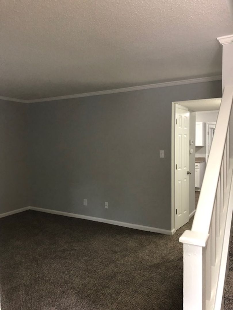 Cary Apartment: 101-104 Terrace Drive