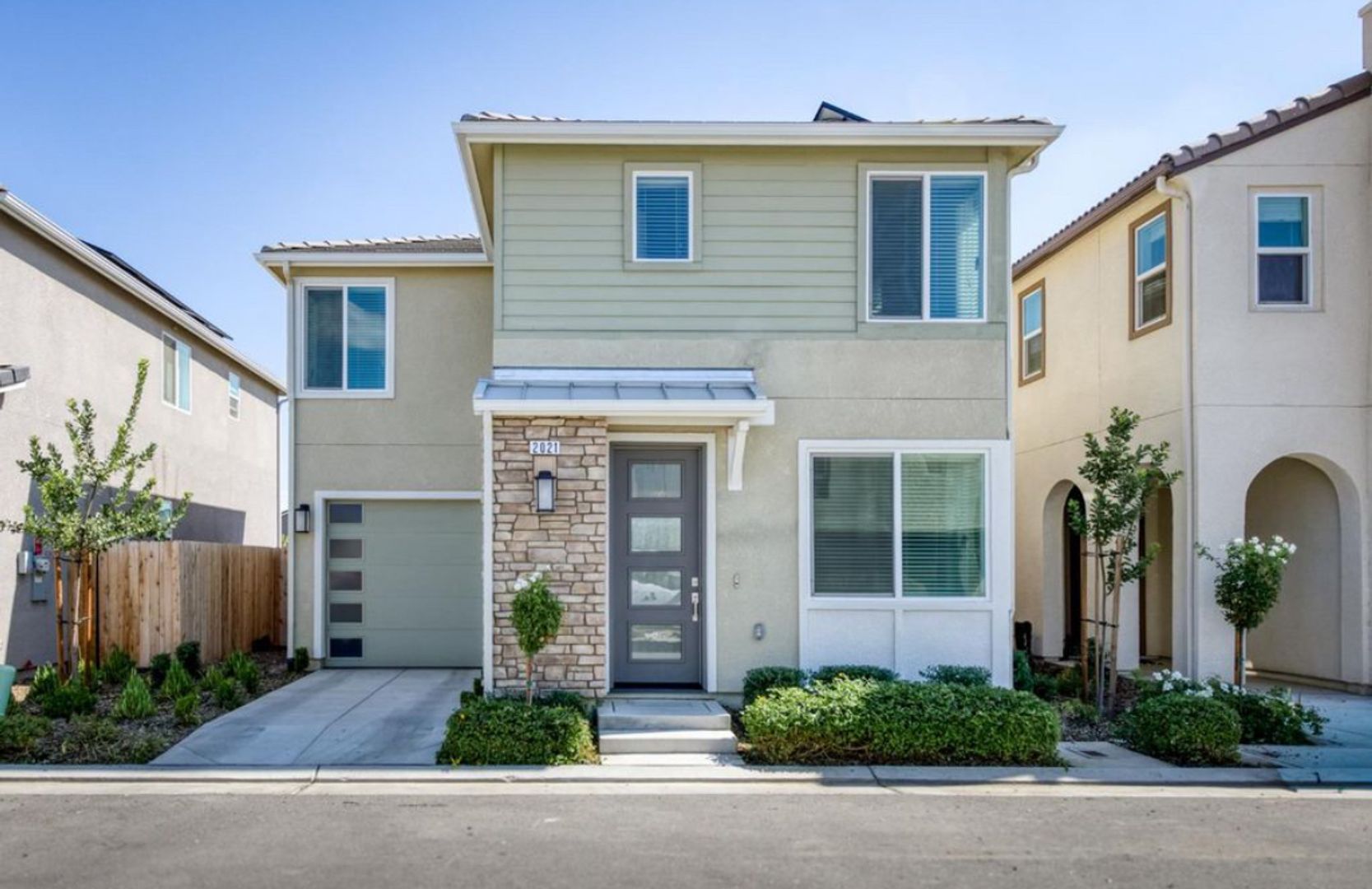 Clovis House: 2021 N. Rodgers Ln