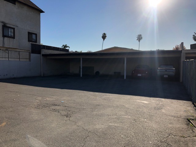 Inglewood Apartment: 834 victor ave.