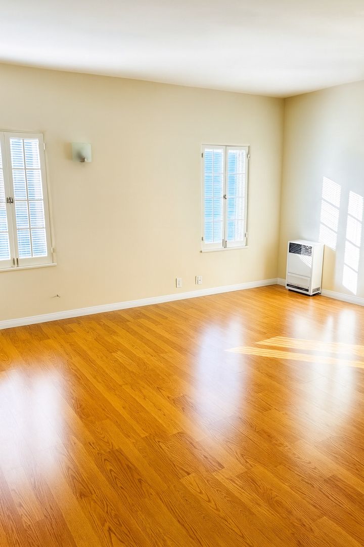 West Hollywood Apartment: 1153 N. Vista St.