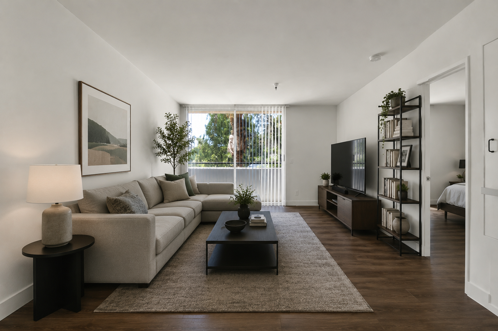 Los Angeles Apartment: 6633 Yucca St.