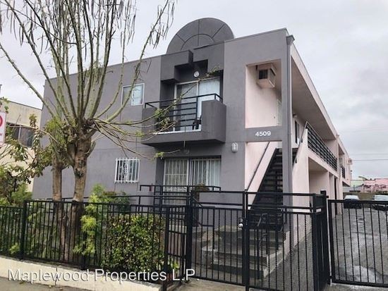 Los Angeles Apartment: 4505-4509 Maplewood Ave.
