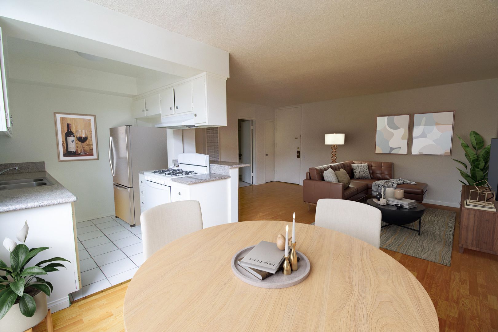 Los Angeles Apartment: 400 S. Harvard Blvd.