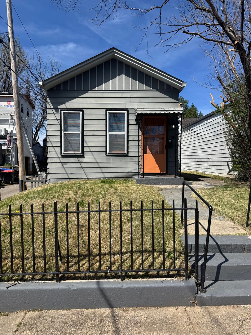 Louisville House: 1011 Payne Street