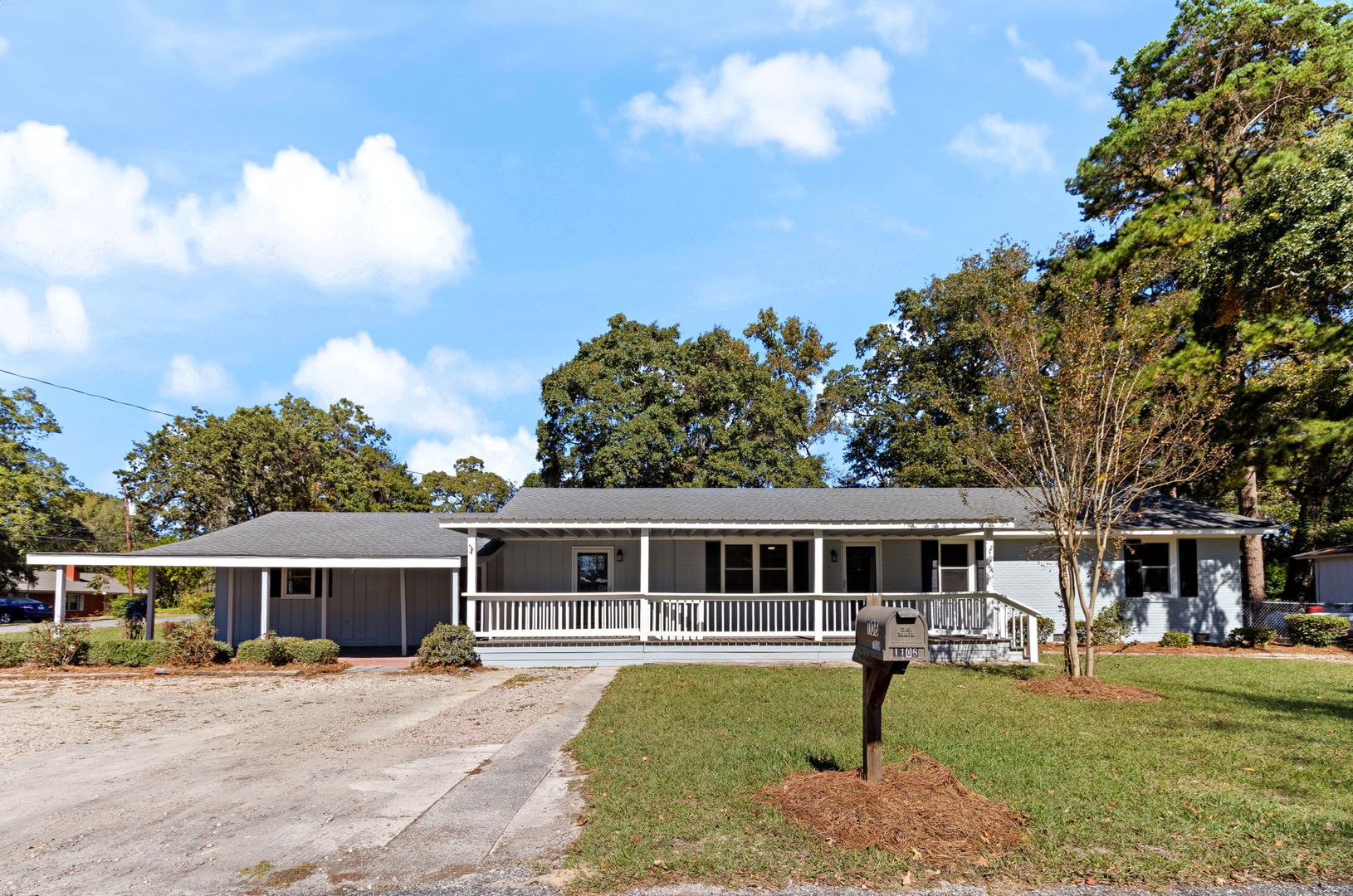 Elizabethtown House: 1106 Bullard Street