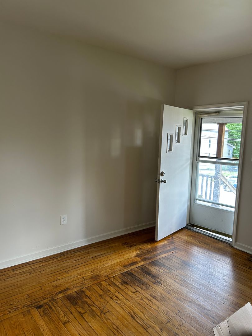Cincinnati House: 5230 Carthage Ave