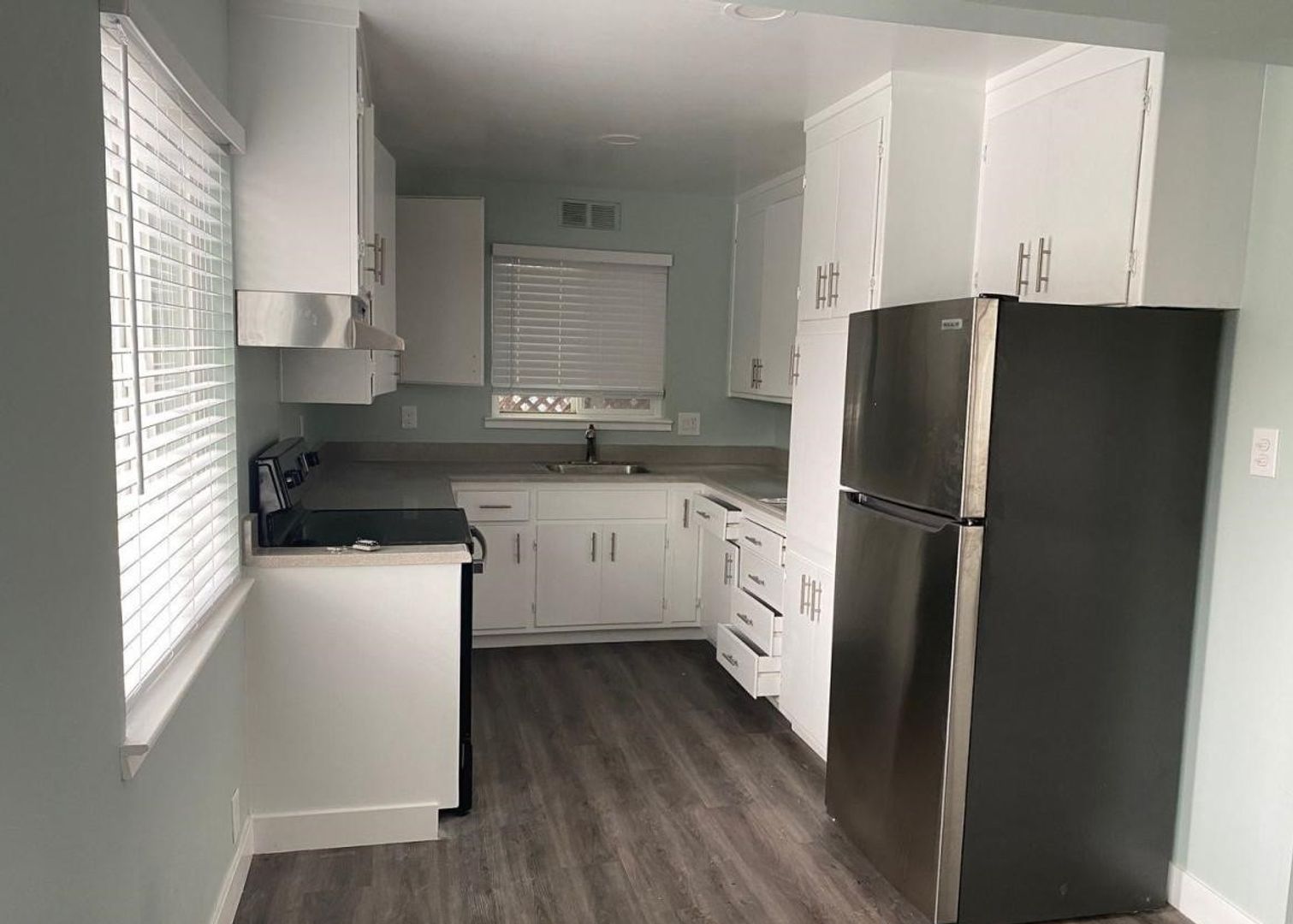 Berkeley Apartment: 3205 & 3209 California Street