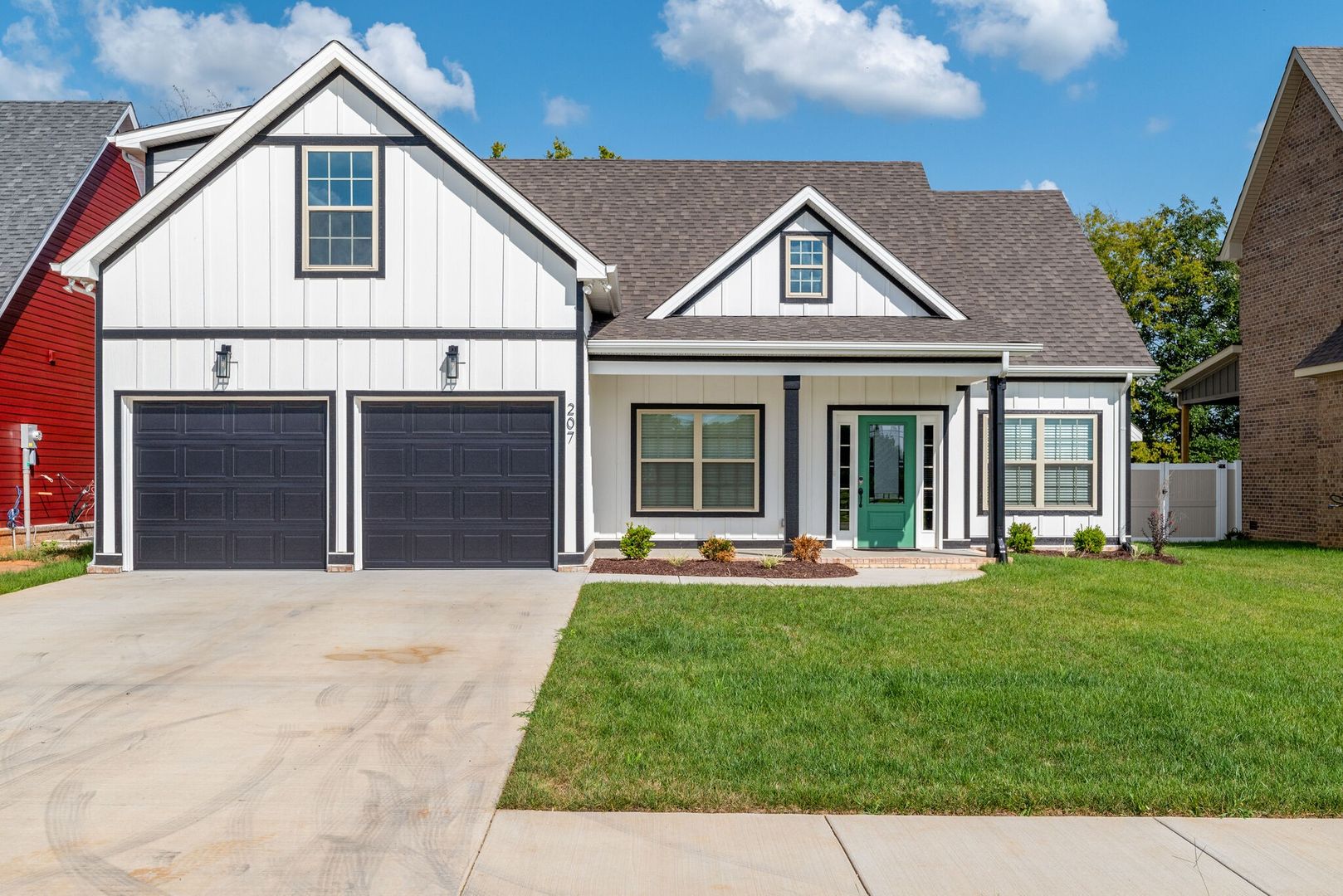 Pleasant View House: 207 Jesse Dr