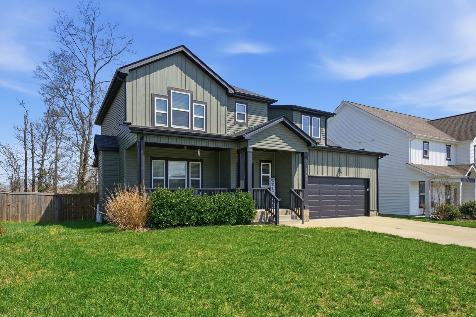 Clarksvile House: 1135 Charles Thomas Dr