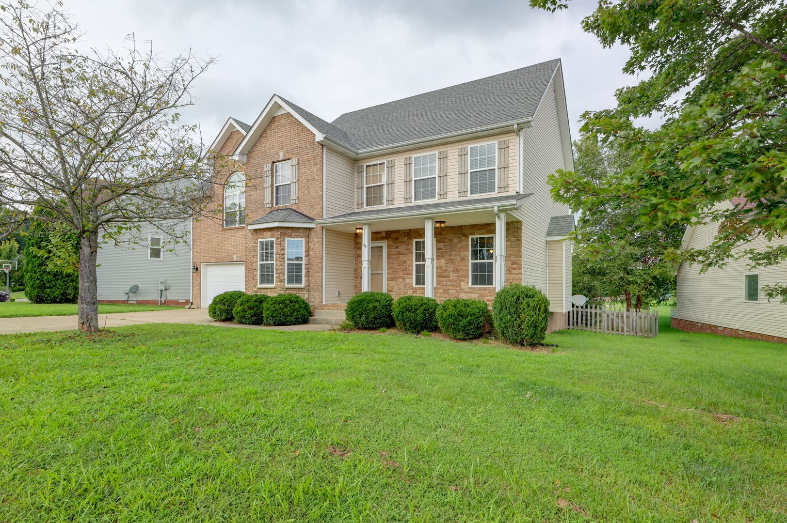Clarksville House: 791 Colin Ct