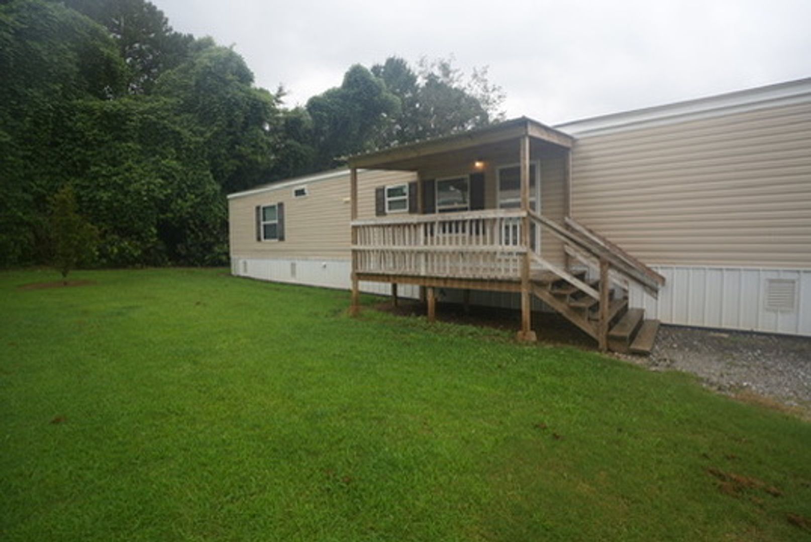 Jacksonville House: 1007 Alexandria Road SW