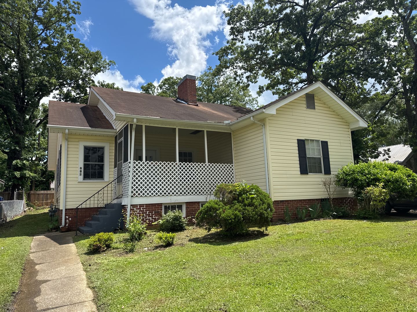 216 Padenreich Ave 