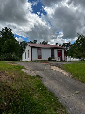 1005 East Ladiga Street, Jacksonville, Al 36265 – photo 1
