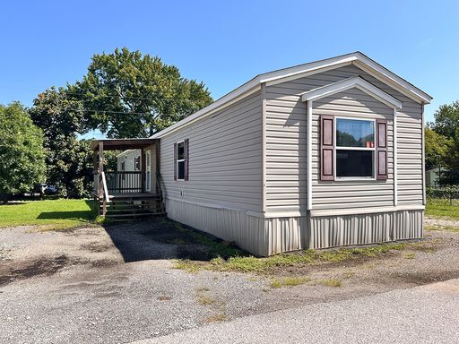 Spacious 2020 Clayton Home Awaits You just 1 mile to JSU! – photo 1
