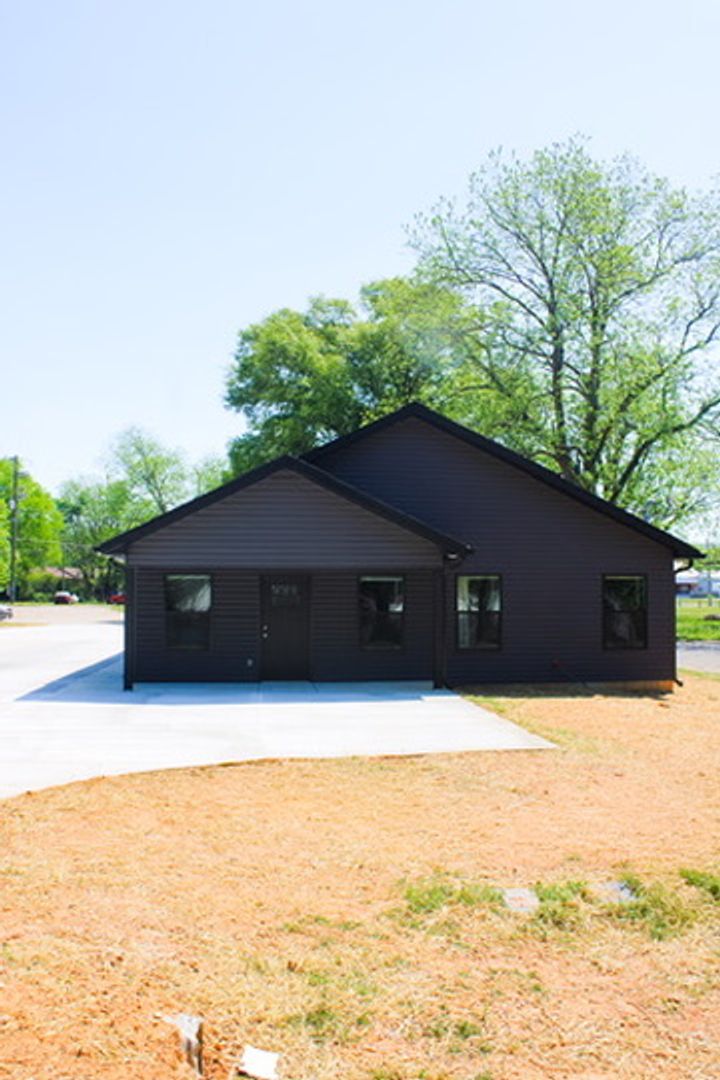 Jacksonville Apartment: 211 Bundrum Dr NW