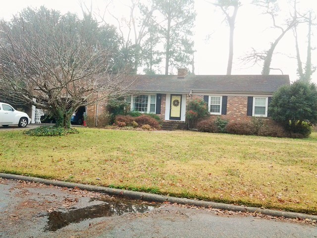 Elizabeth City House: 1601 Hopkins Dr.