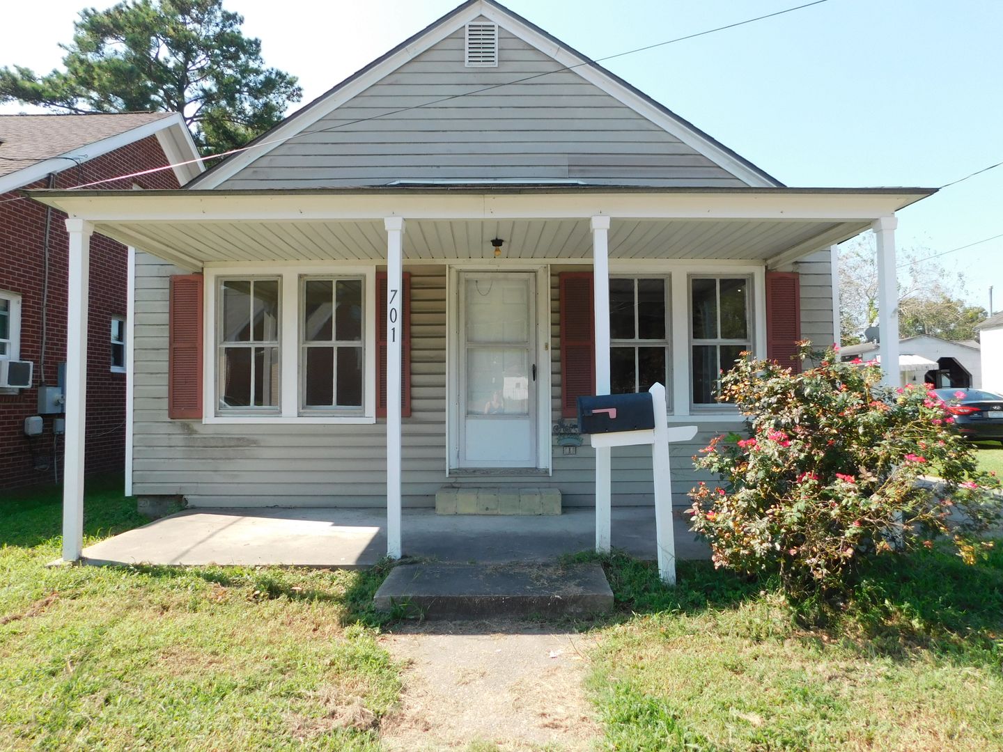 Elizabeth City House: 701 Elizabeth St