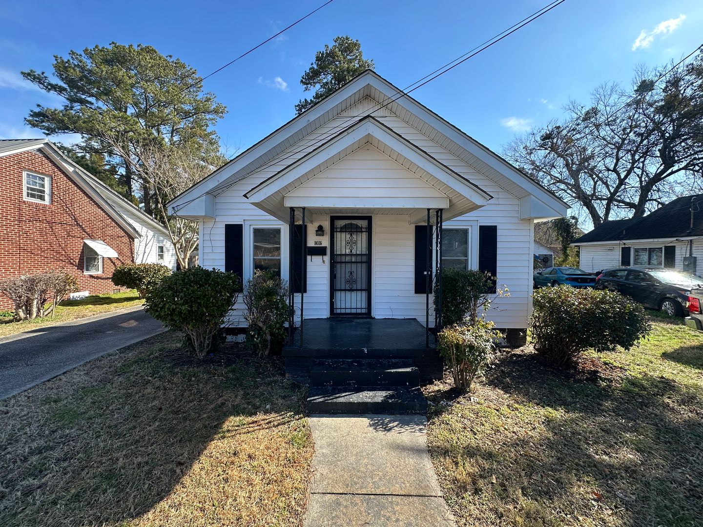 Elizabeth City House: 1302 Highland Ave
