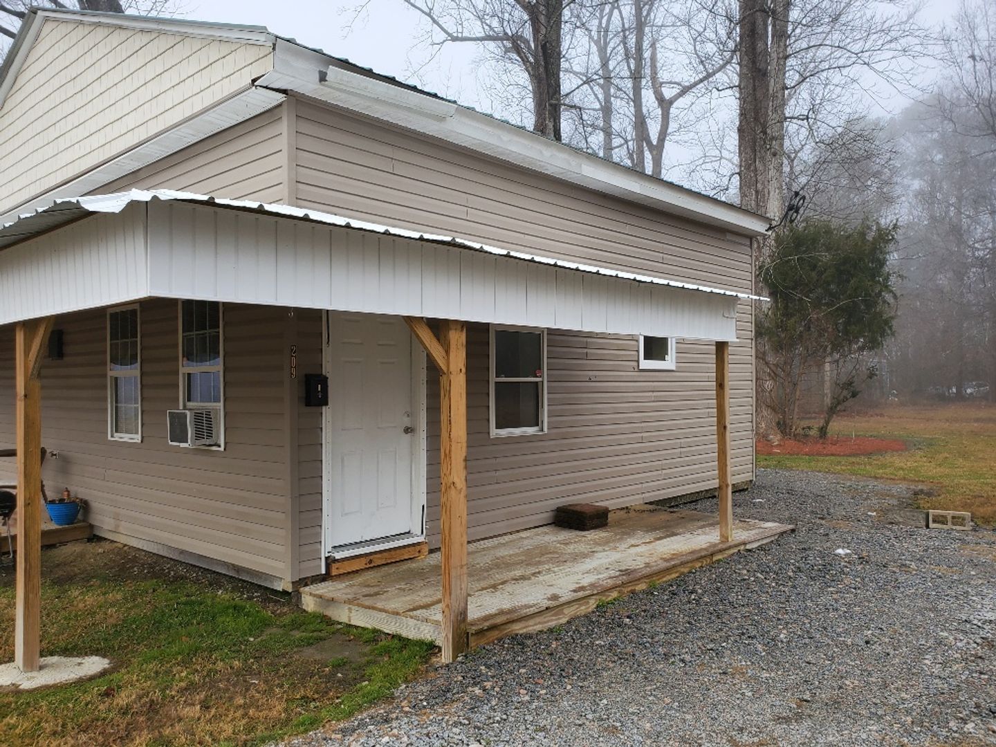 Edenton House: 209 Poplar Neck Rd Unit B