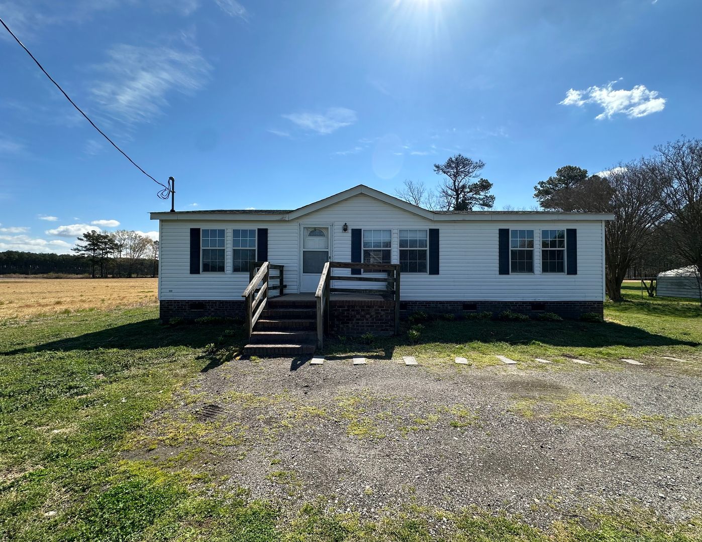 Elizabeth City House: 540 Meadstown Road