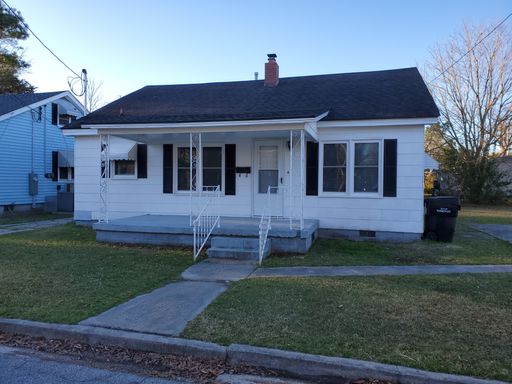 2 Bed 1 Bath Rental at 203 Queen Street, Elizabeth City, NC – photo 1