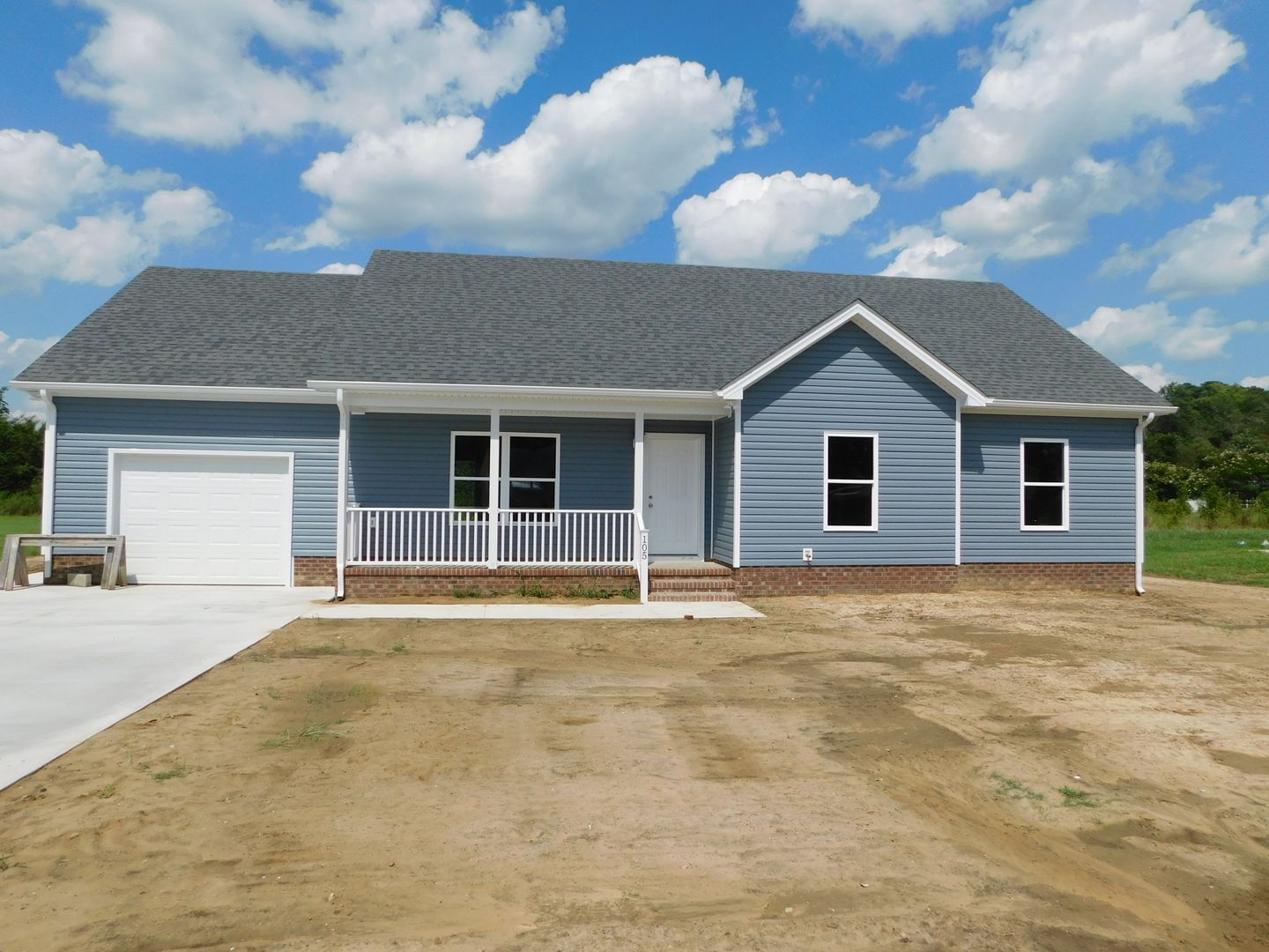 Elizabeth City House: 105 Adelaide Ct