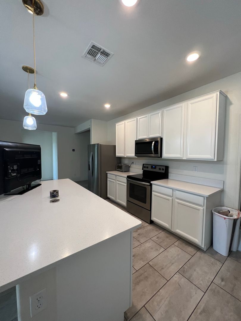 Phoenix House: 5407 S 18th Pl