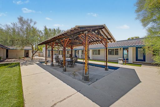 Shared outdoor space at 12 on Cambridge.