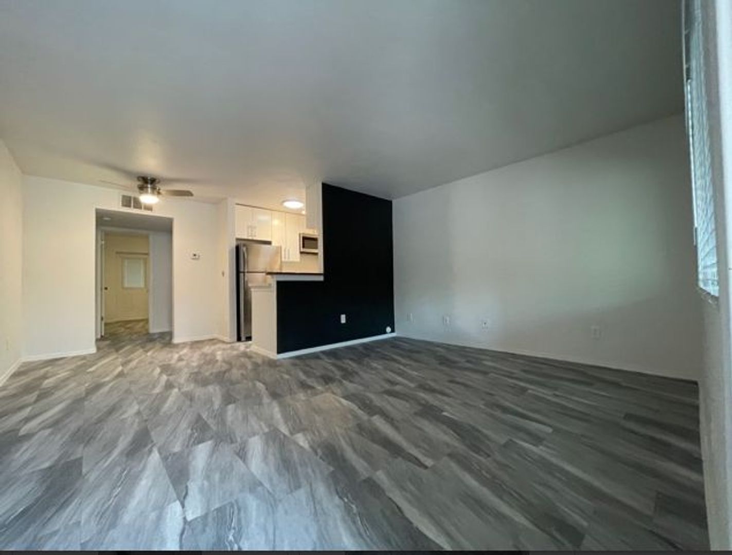 Phoenix Apartment: 1701 E. Cambridge Ave.