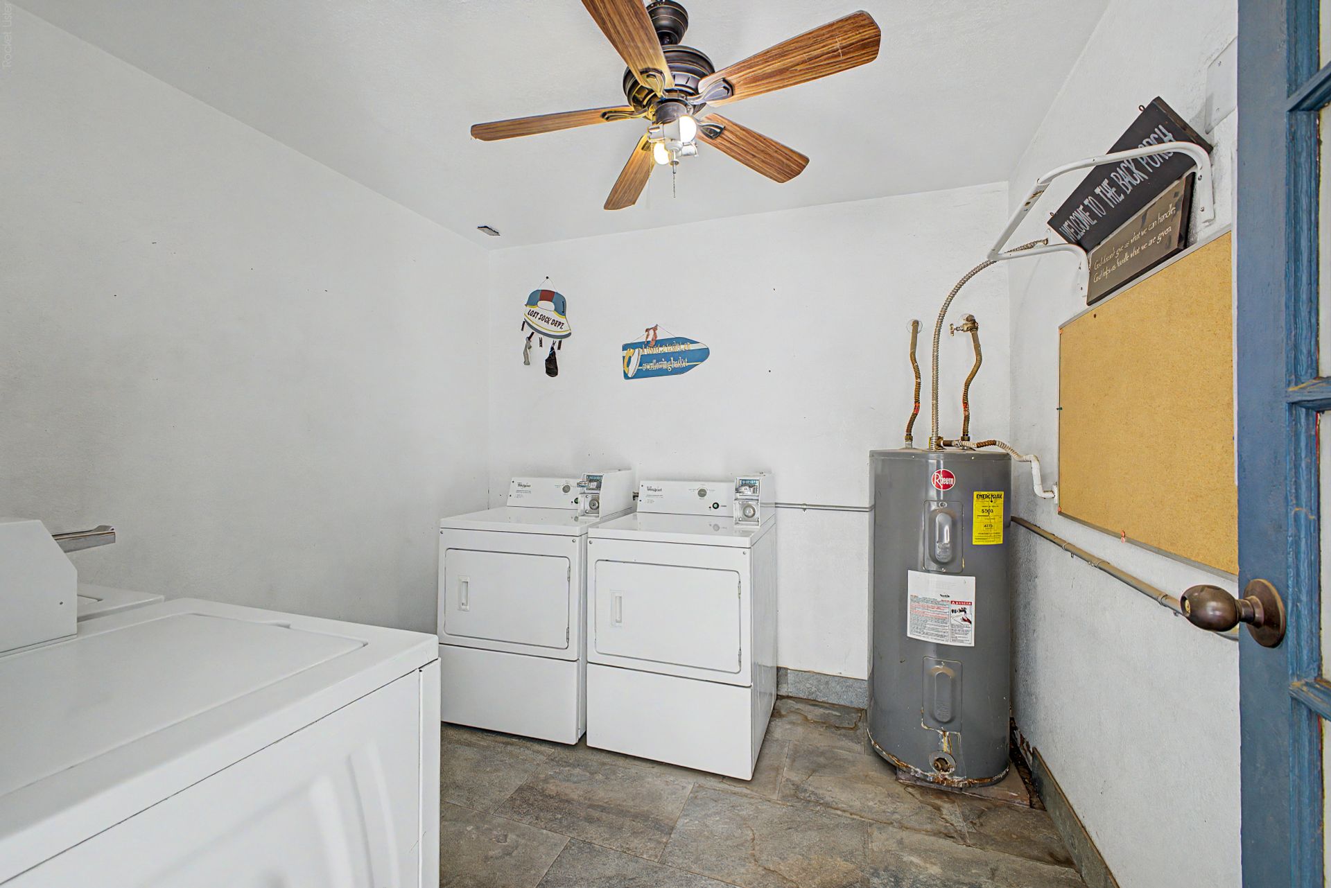 Shared laundry room at 12 on Cambridge.