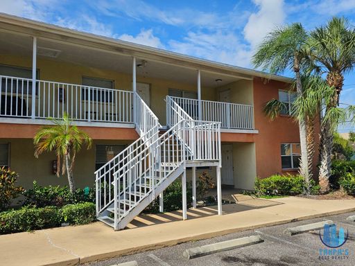*MOVE-IN SPECIAL* 1 Bed 1 Bath Apartment at the Casabella Apartments in Clearwater, FL – photo 1
