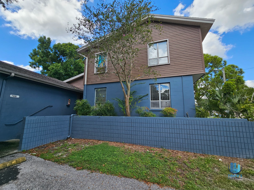 Move-In Special! 1 Bedroom, 1 Bath apartment in the Park Village apartments located in Town N Country! – photo 1