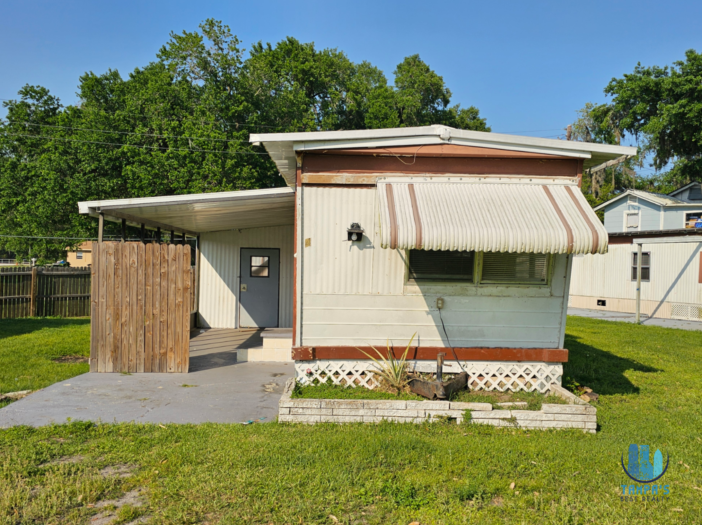 Lakeland Apartment: 503 Longfellow Blvd