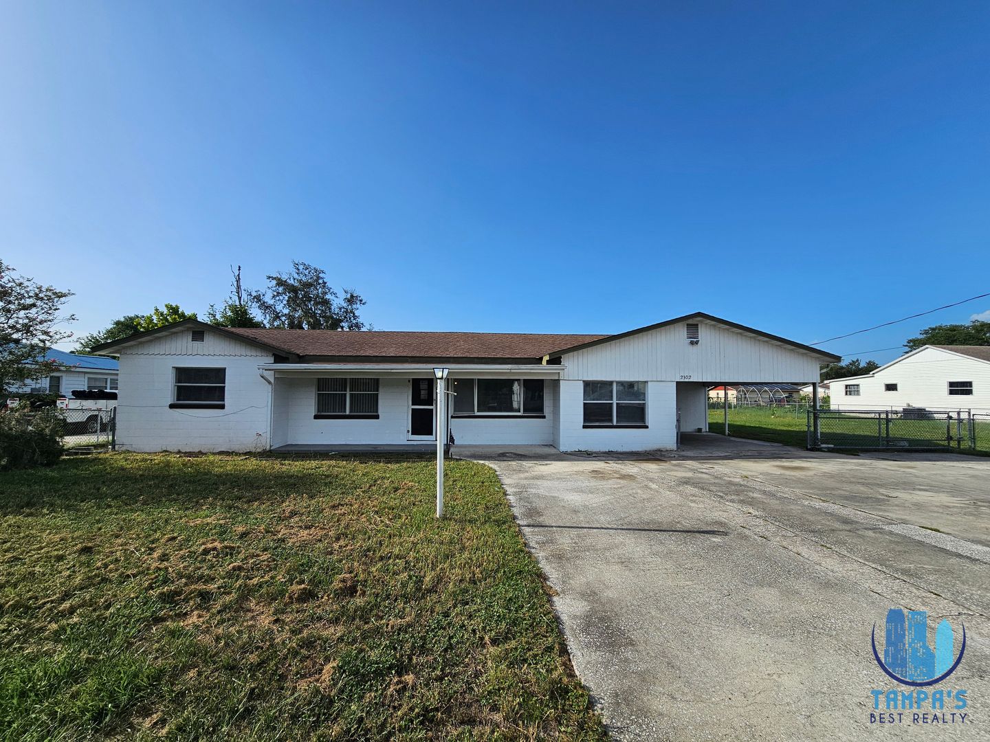 Lakeland House: 2302 Burns St