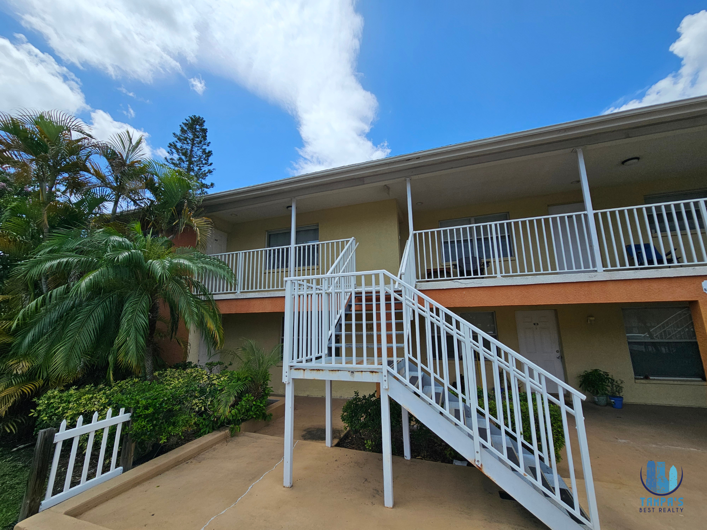 Clearwater Apartment: 117 N Evergreen Ave