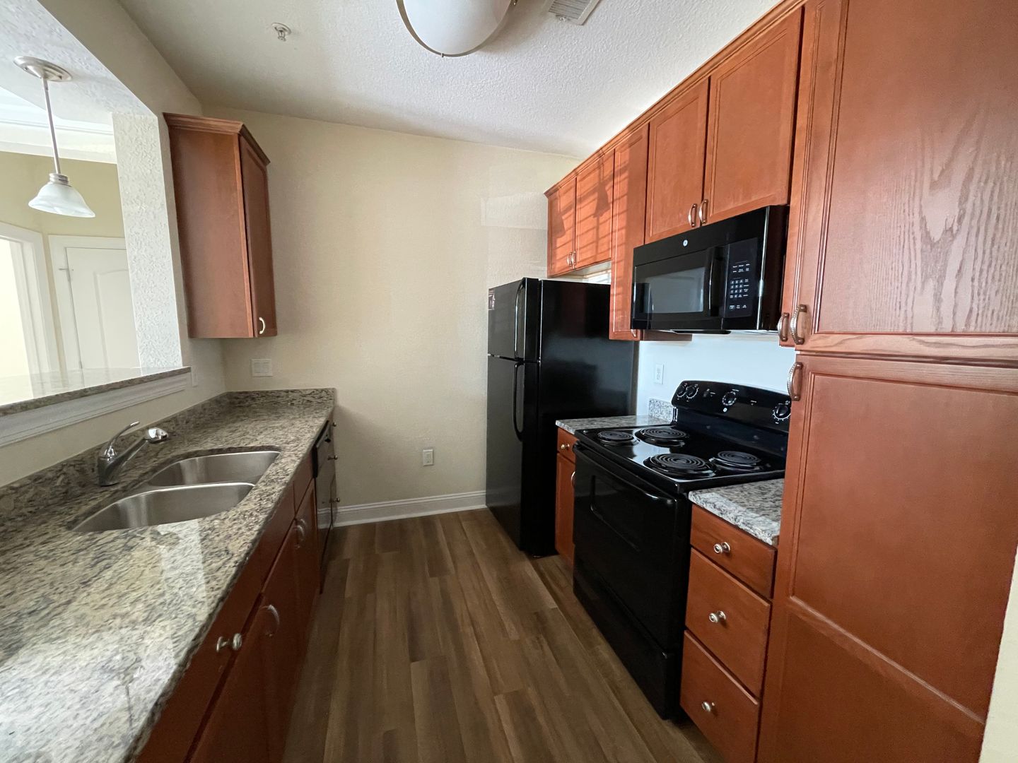 Virginia Beach Apartment: 4884 Travertine Ave