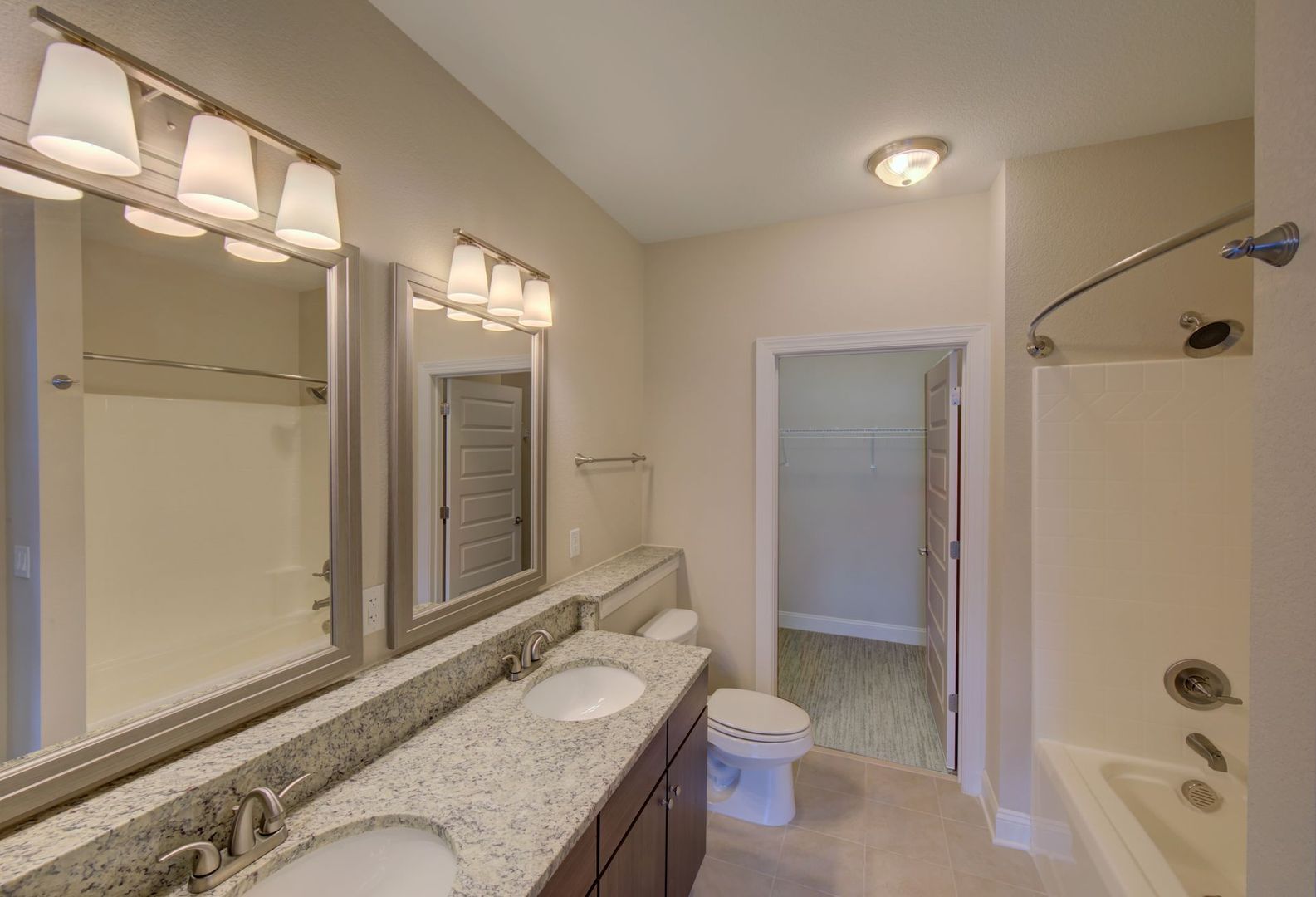 Portsmouth Apartment: 800 Crawford Street