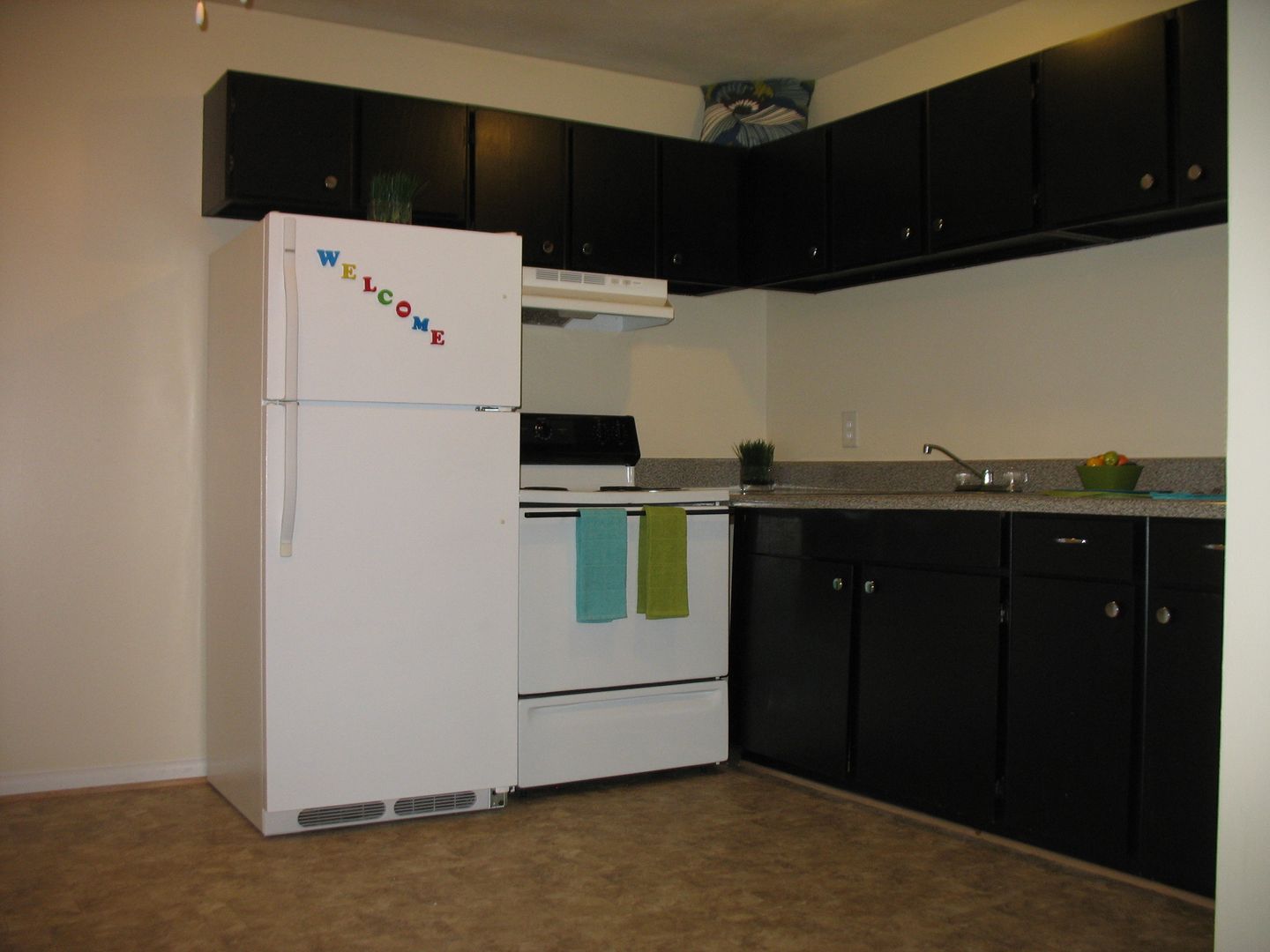 Virginia Beach Apartment: 2212 Vantage Point