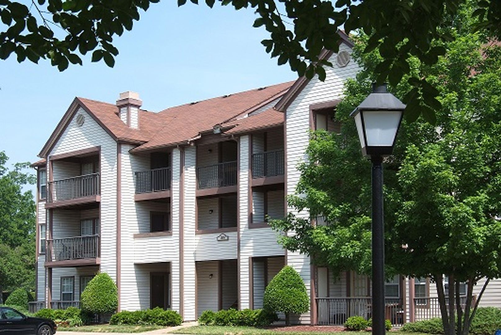 Chesapeake Apartment: 208 Crosswinds Drive