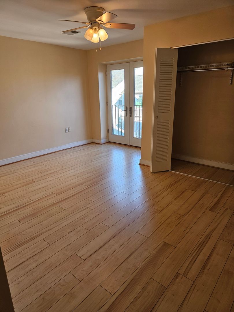 Portsmouth Apartment: 306 High Street