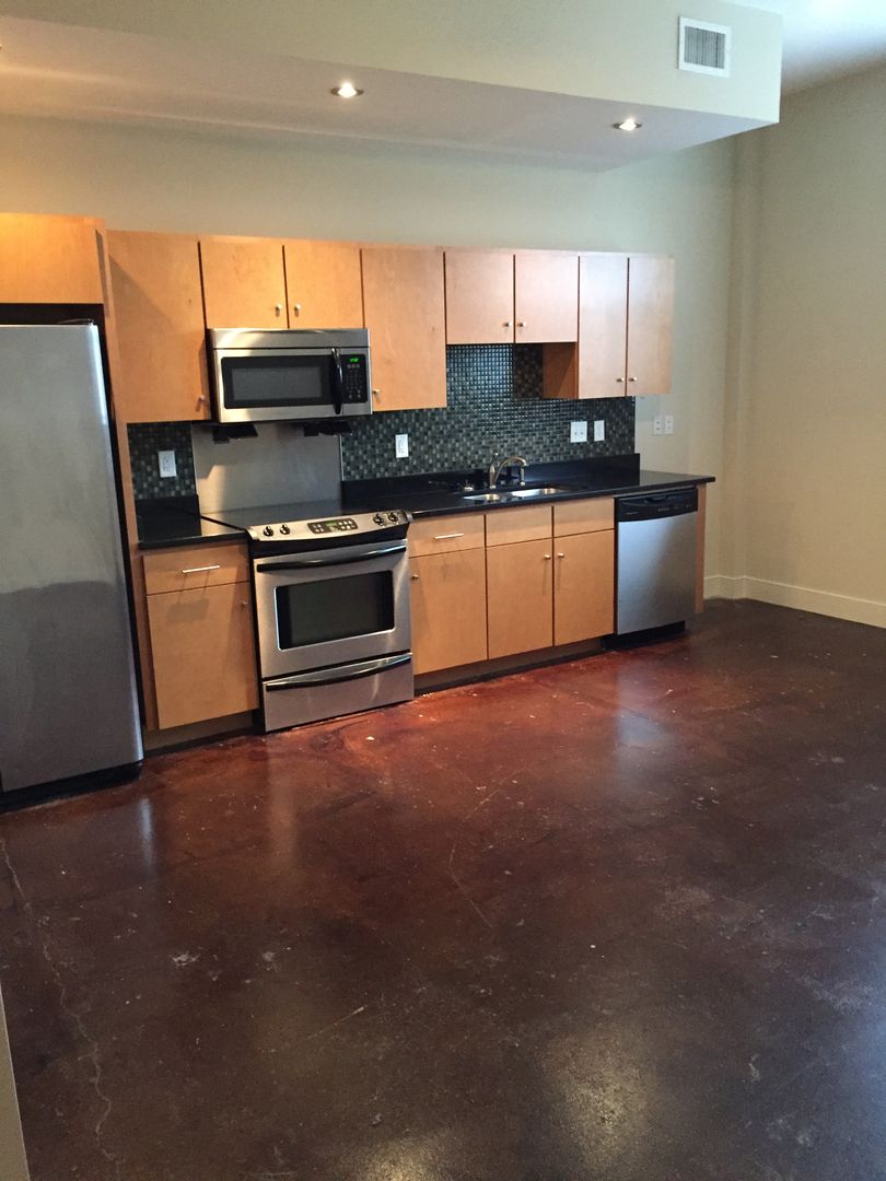 Portsmouth Apartment: 714 King Street