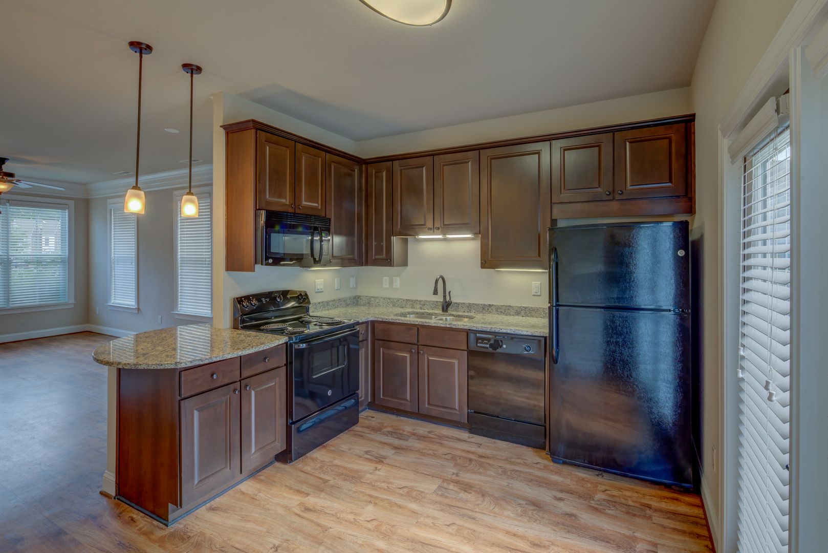 Yorktown Townhome: 101 Cheshire Street