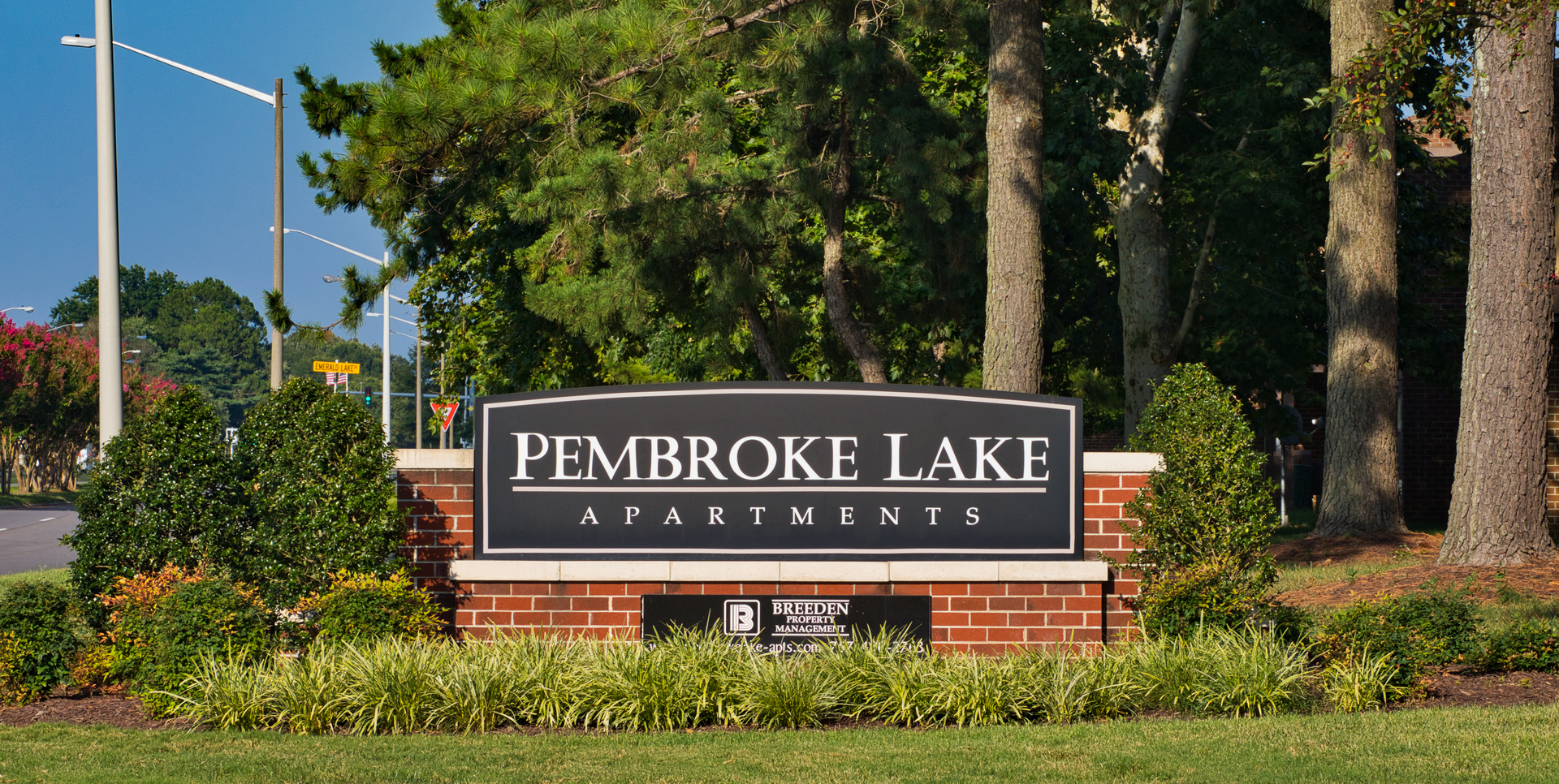 Virginia Beach Apartment: 700 Moraine Court