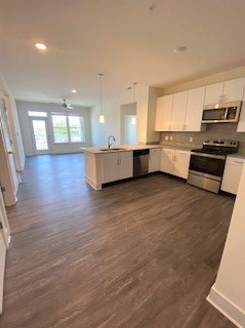 Norfolk Apartment: 719 E. Ocean View Ave